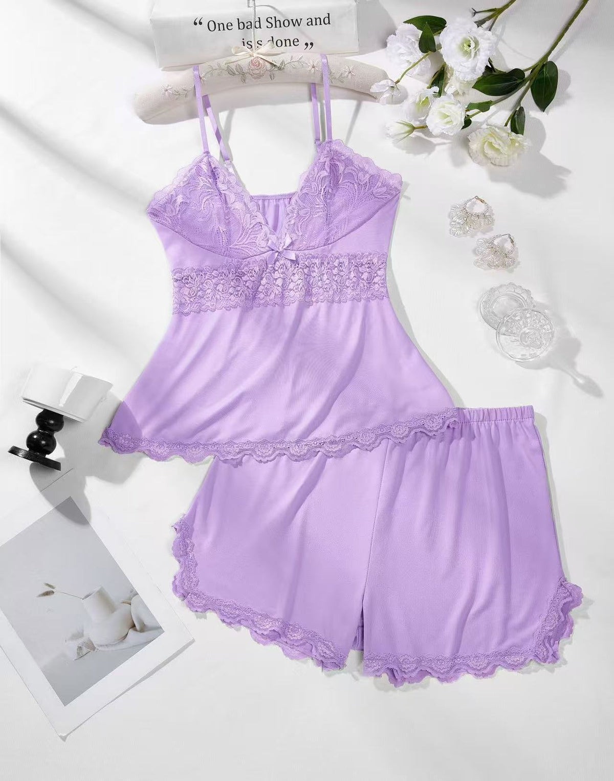 Two piece set of pajamas for home wear
